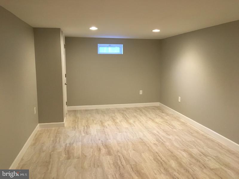 4 Tanglewood Road Baltimore, MD 21228 - Photo 16 of 35 GREAT FAMILYROOM! SURE TO PLEASE EVERYONE!!