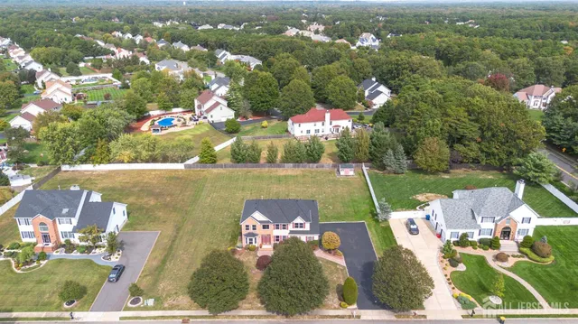 $979,900 | 27 Samantha Drive, Monroe Township, NJ 08831