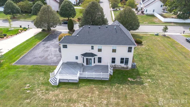 $979,900 | 27 Samantha Drive, Monroe Township, NJ 08831