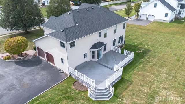 $979,900 | 27 Samantha Drive, Monroe Township, NJ 08831