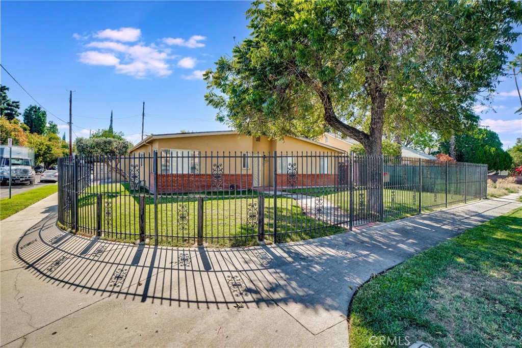 20300 Sherman Way Winnetka, CA 91306 - Photo 2 of 33 a view of a porch with a backyard