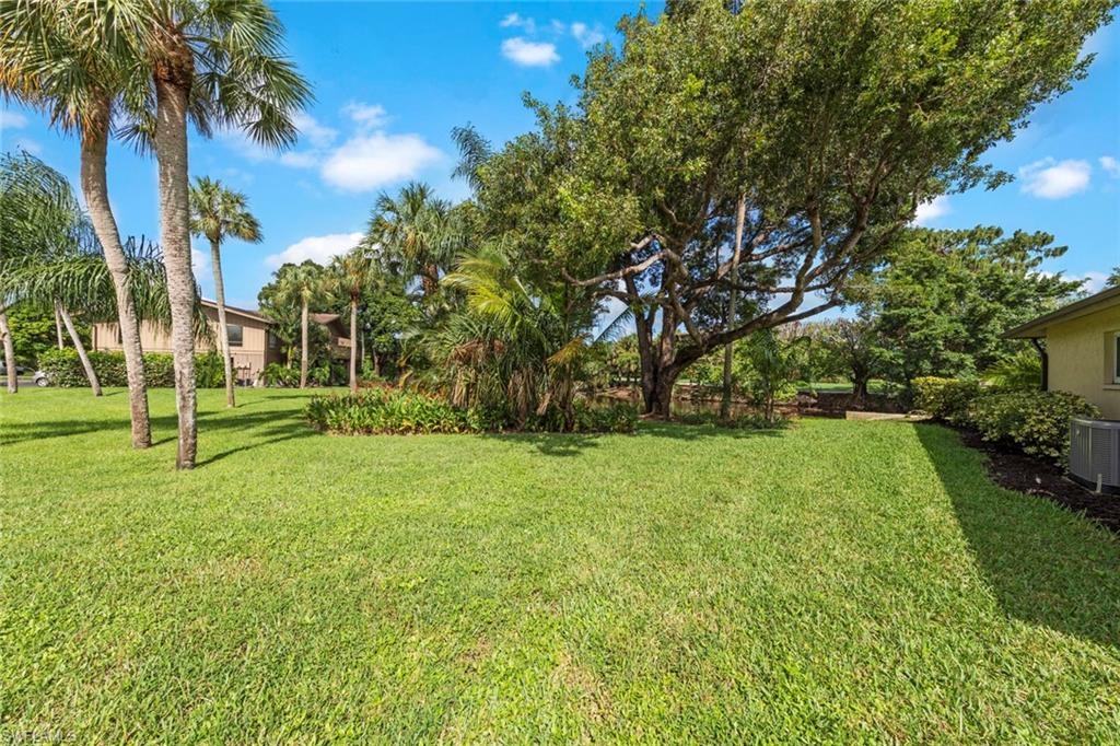 843 Palm View Drive, Unit 25 Naples, FL 34110 - Photo 26 of 27 a view of a park