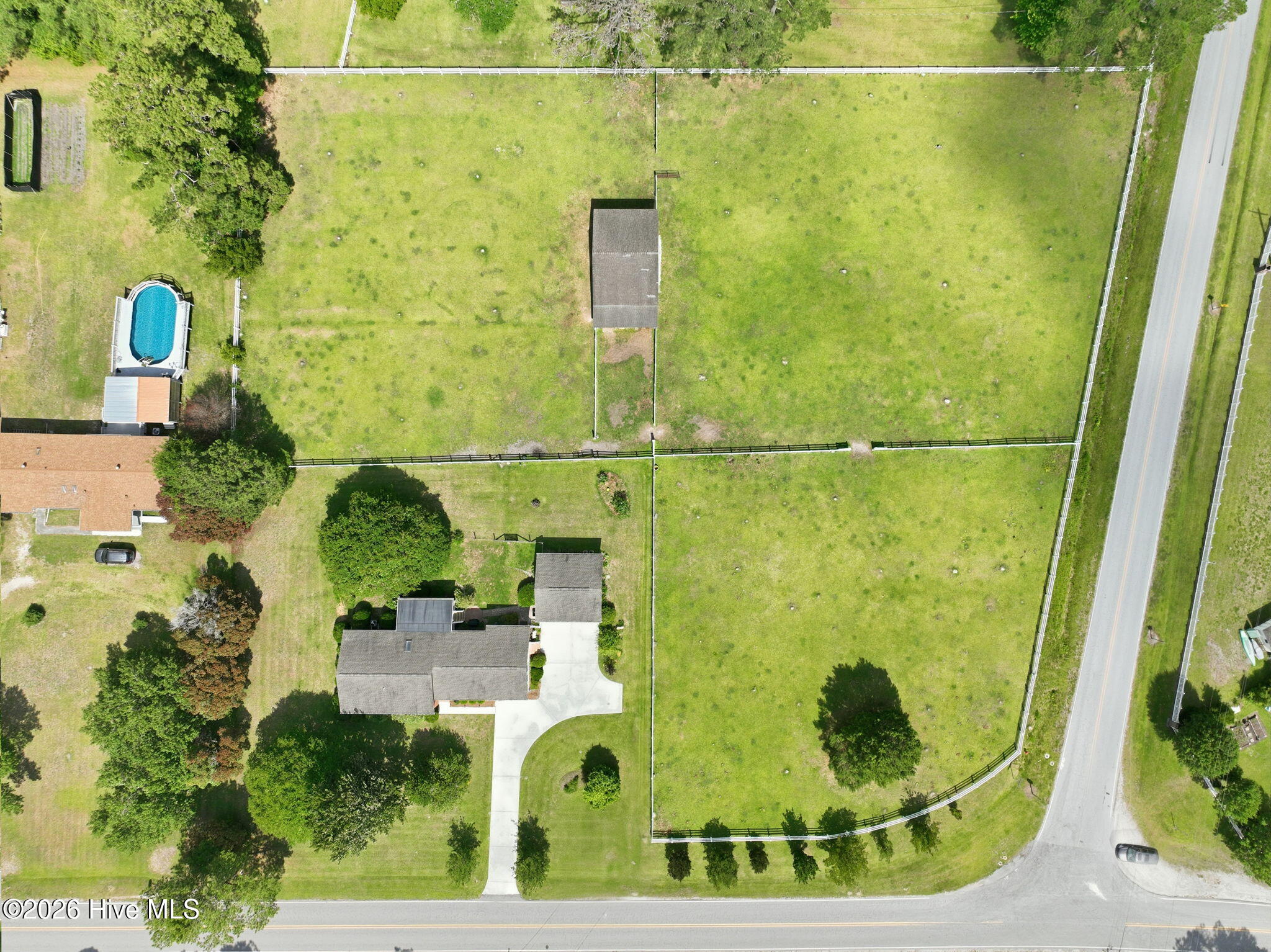 626 West Firetower Road Swansboro, NC 28584 - Photo 9 of 47