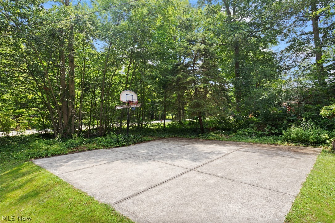 6824 Glenview Road Cleveland, OH 44143 - Photo 35 of 35 Gallery Image 35