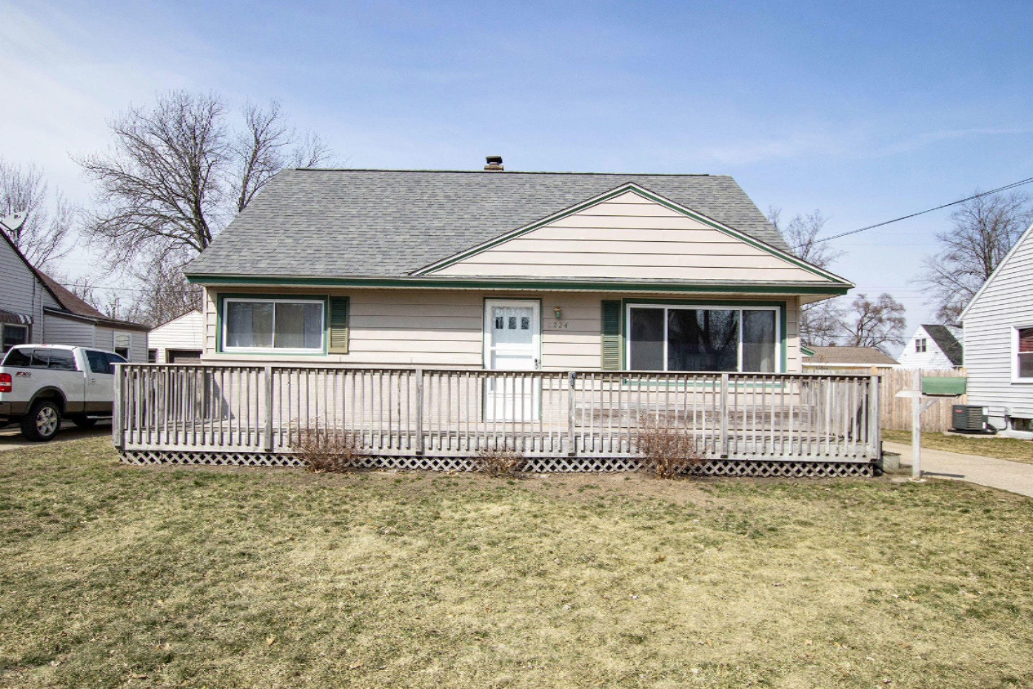 1224 Cornell Road Muskegon, MI 49441 - Photo 1 of 25 IMG_2015