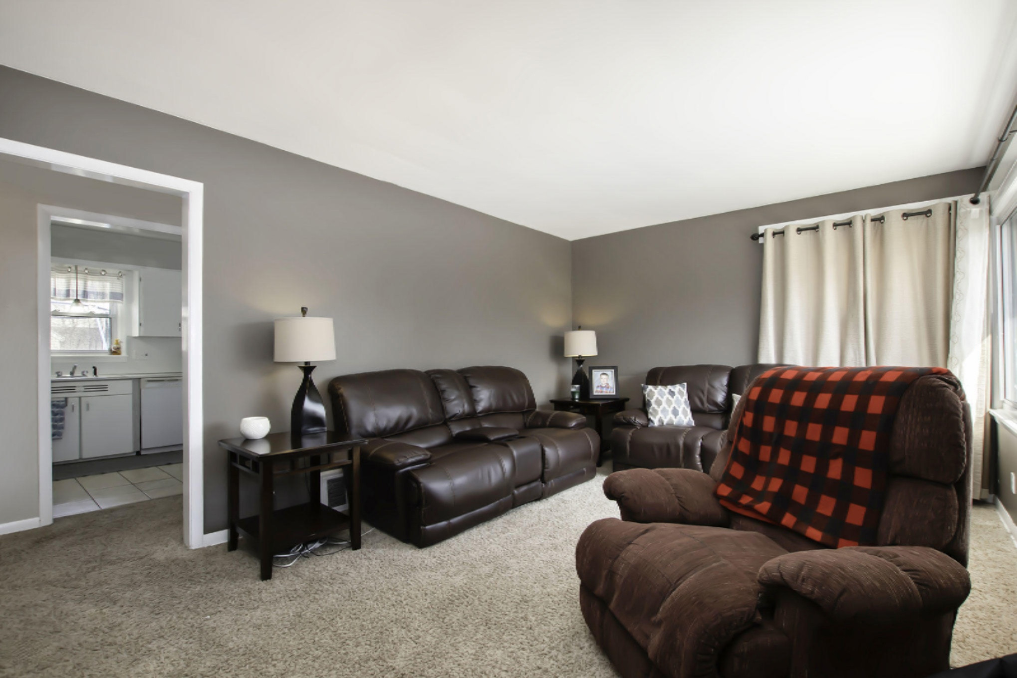 1224 Cornell Road Muskegon, MI 49441 - Photo 4 of 25 IMG_1966