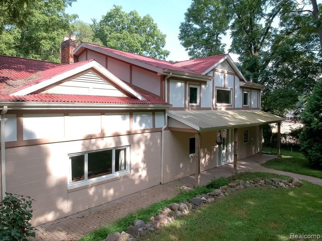 25710 Power Road Farmington Hills, MI 48336 - Photo 4 of 87