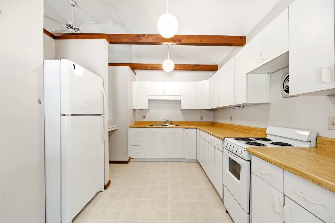 52 Whipple Road Kittery, ME 03904 - Photo 32 of 37