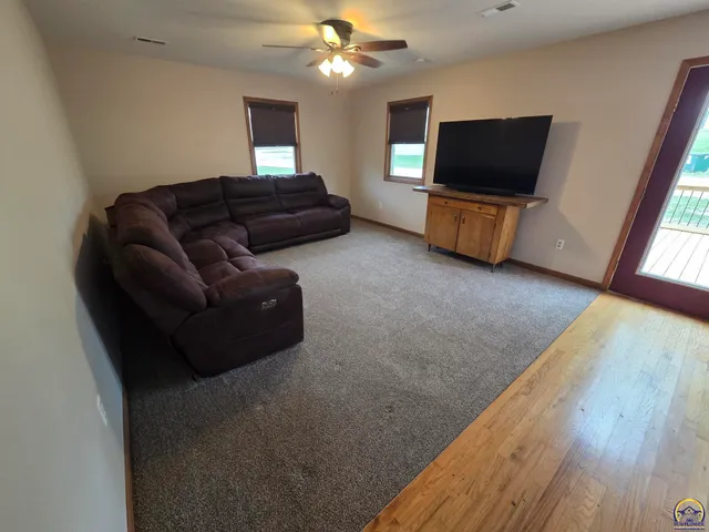 $235,000 | 712 Idaho Avenue, Holton, KS 66436