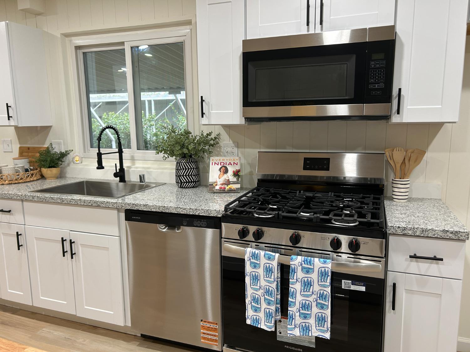 8665 Florin Road, Unit 183 Sacramento, CA 95828 - Photo 7 of 40