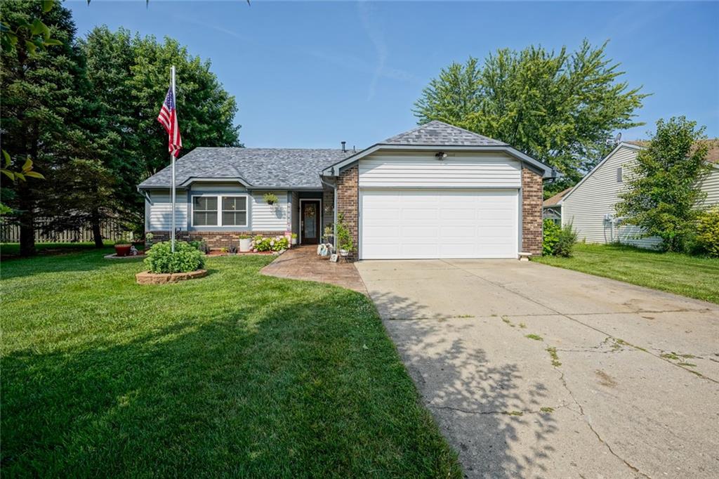 8558 Castle Farms Road Indianapolis, IN 46256 - Photo 2 of 45 Gallery Image 2