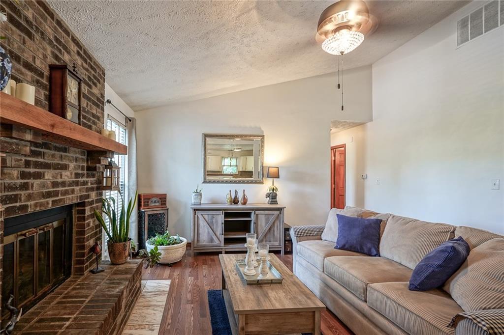 8558 Castle Farms Road Indianapolis, IN 46256 - Photo 11 of 45 Gallery Image 11