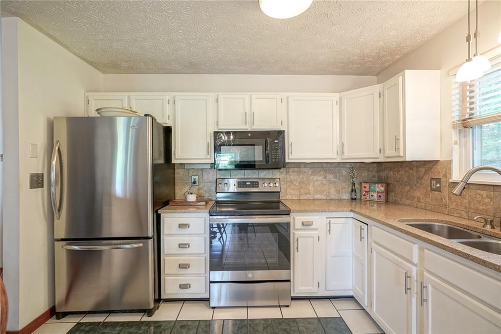 8558 Castle Farms Road Indianapolis, IN 46256 - Photo 14 of 45 Gallery Image 14