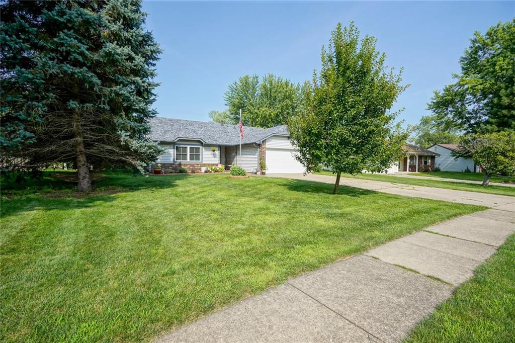 8558 Castle Farms Road Indianapolis, IN 46256 - Photo 4 of 45 Gallery Image 4