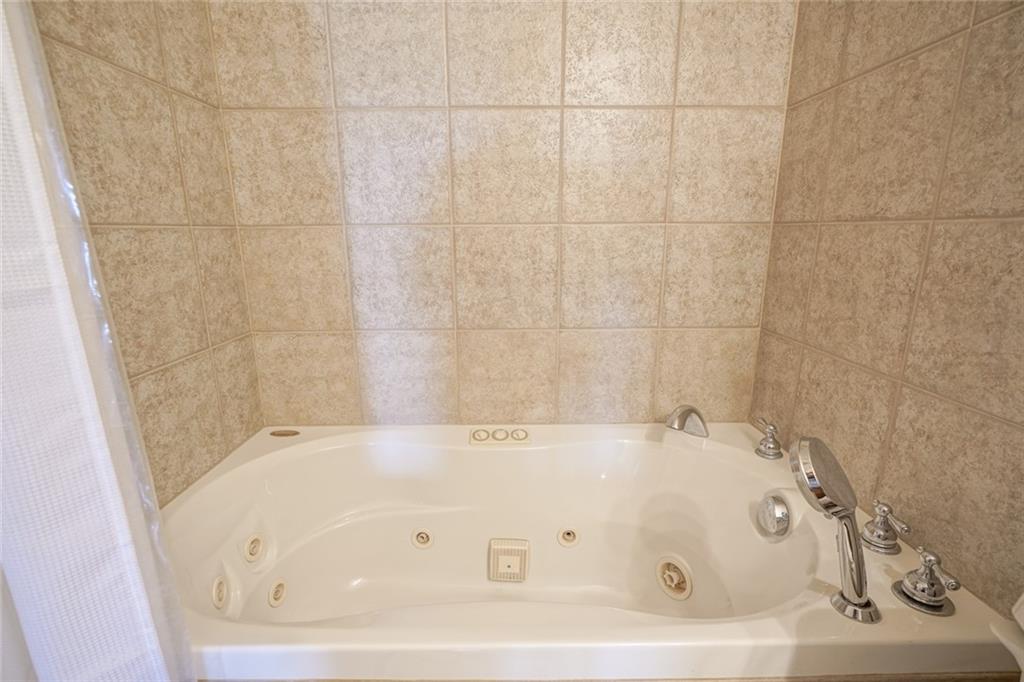8558 Castle Farms Road Indianapolis, IN 46256 - Photo 31 of 45 Gallery Image 31