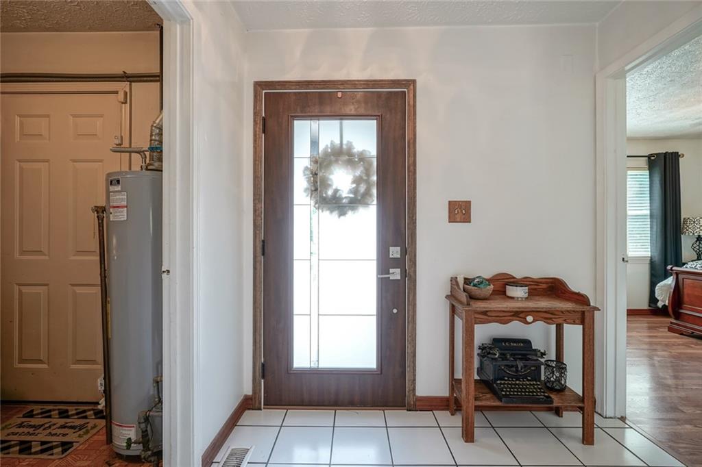 8558 Castle Farms Road Indianapolis, IN 46256 - Photo 7 of 45 Gallery Image 7