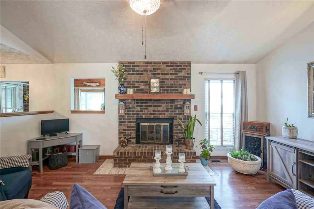 8558 Castle Farms Road Indianapolis, IN 46256 - Photo 8 of 45 Gallery Image 8