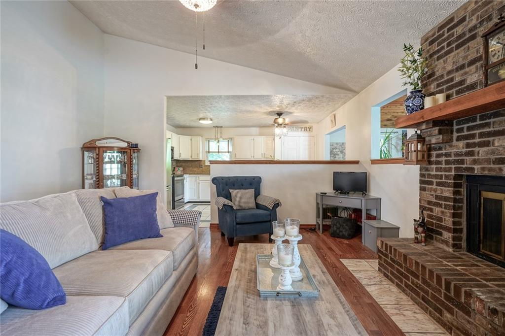 8558 Castle Farms Road Indianapolis, IN 46256 - Photo 10 of 45 Gallery Image 10