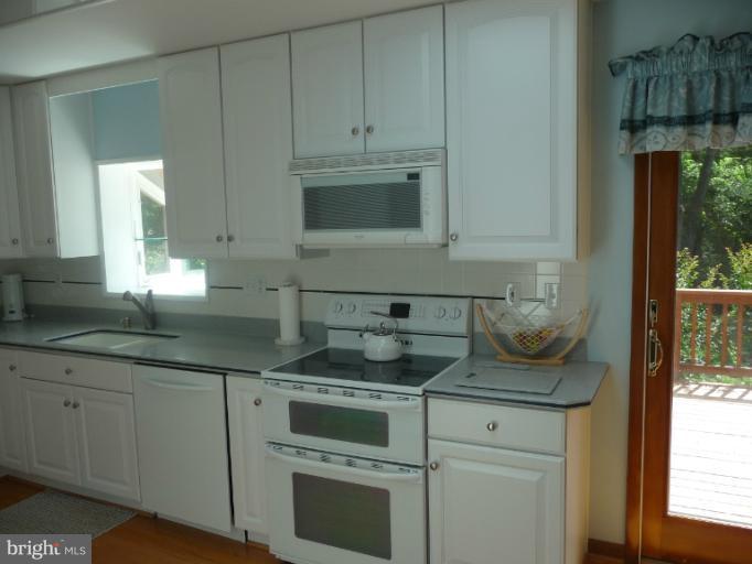 22629 Wildcat Road Germantown, MD 20876 - Photo 20 of 30 Kitchen