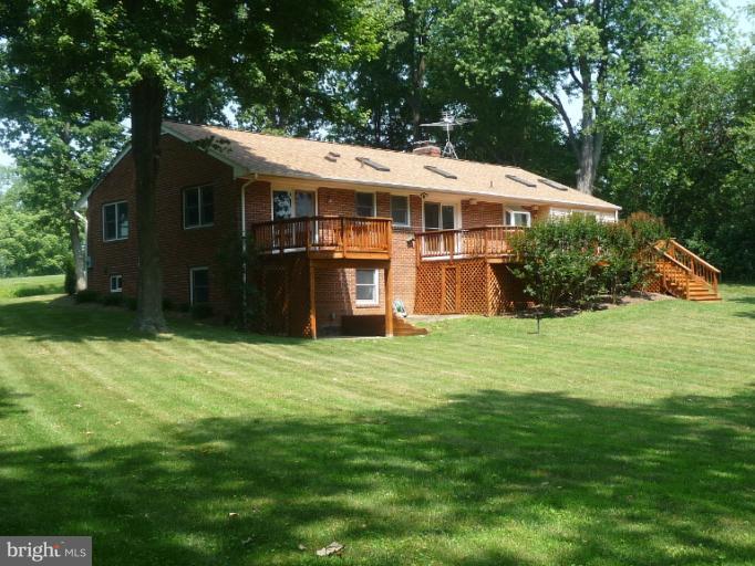 22629 Wildcat Road Germantown, MD 20876 - Photo 29 of 30 Exterior (Rear)