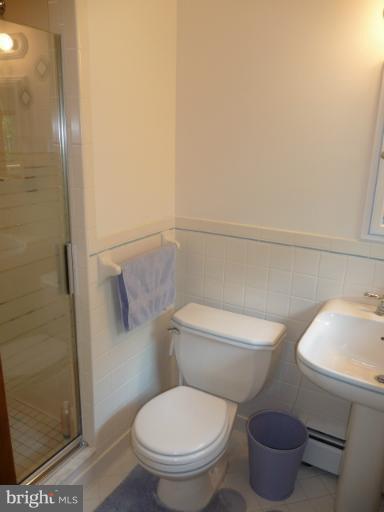 22629 Wildcat Road Germantown, MD 20876 - Photo 4 of 30 Bath (Master)