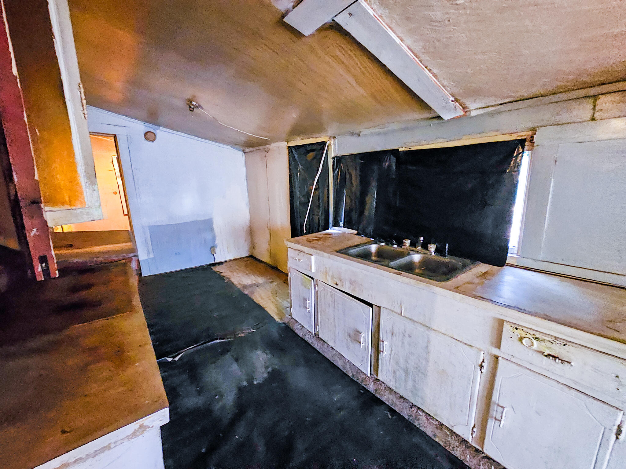 401 West Huggins Street Manning, SC 29102 - Photo 13 of 15 20260207_140803