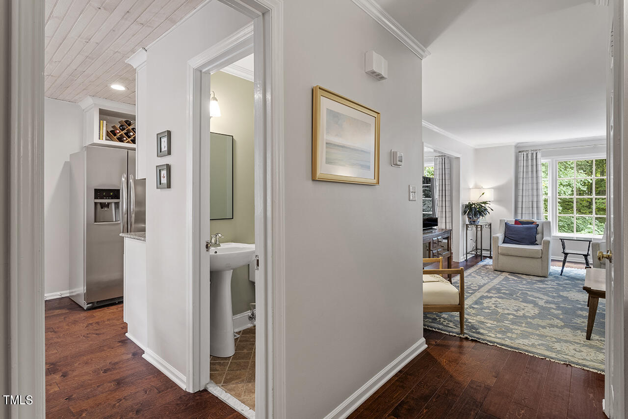 2826 Wycliff Road Raleigh, NC 27607 - Photo 6 of 43 2826 Wycliff Road_06