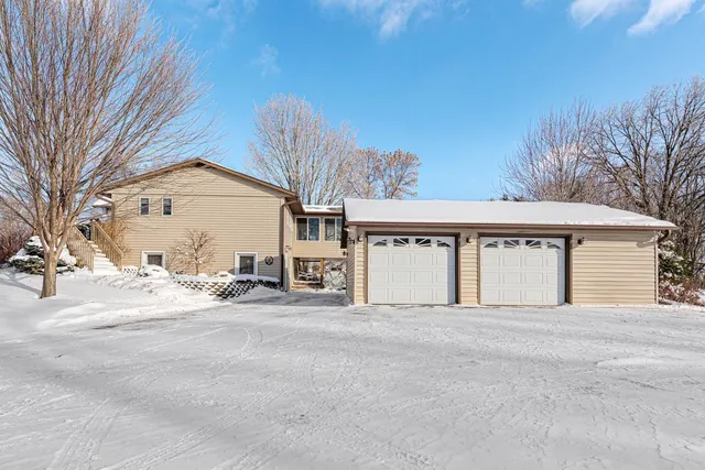 $469,900 | 5414 Elkton Trail, Faribault, MN 55021