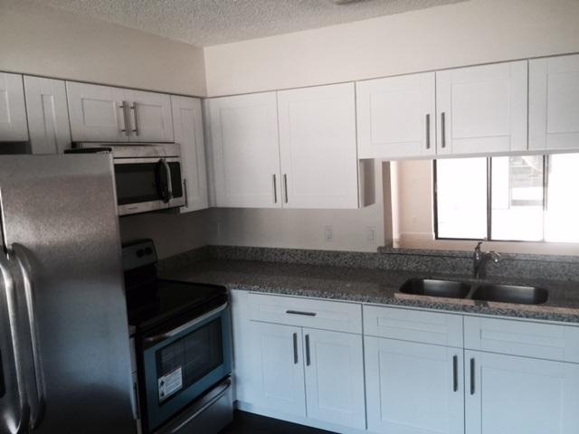 9091 Southwest 21st Street, Unit D Boca Raton, FL 33428 - Photo 3 of 10 kitchen 2