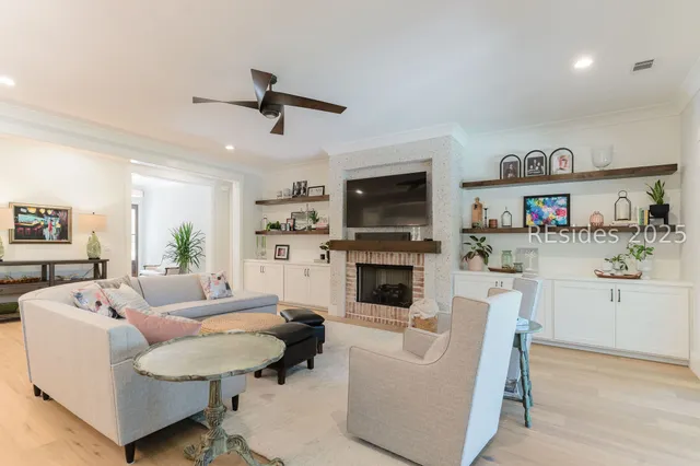 $1,475,000 | 15 East Summerton Drive, Bluffton, SC 29910