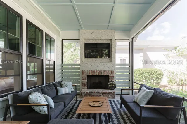 $1,525,000 | 15 East Summerton Drive, Bluffton, SC 29910