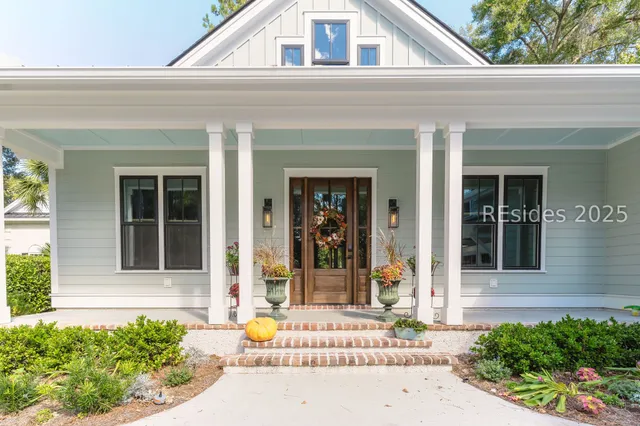 $1,475,000 | 15 East Summerton Drive, Bluffton, SC 29910