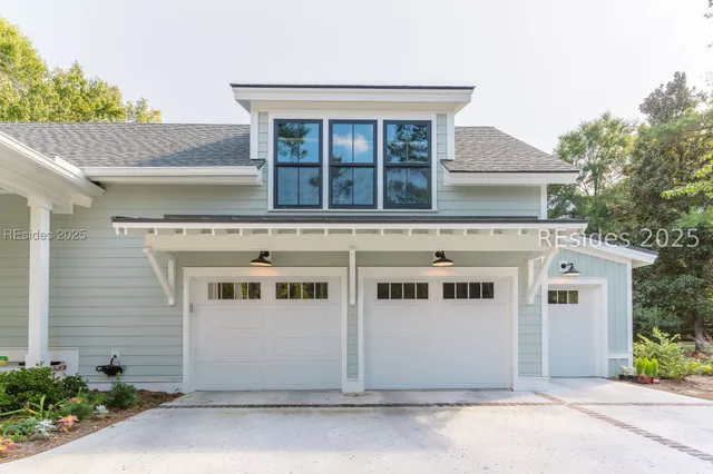 $1,525,000 | 15 East Summerton Drive, Bluffton, SC 29910