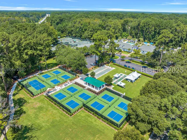 $1,525,000 | 15 East Summerton Drive, Bluffton, SC 29910