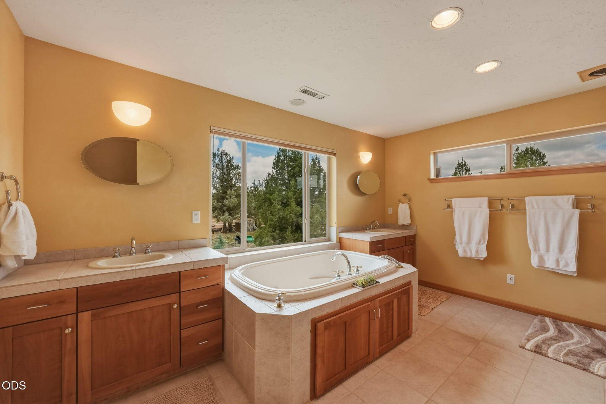 70275 Club Road Sisters, OR 97759 - Photo 27 of 61