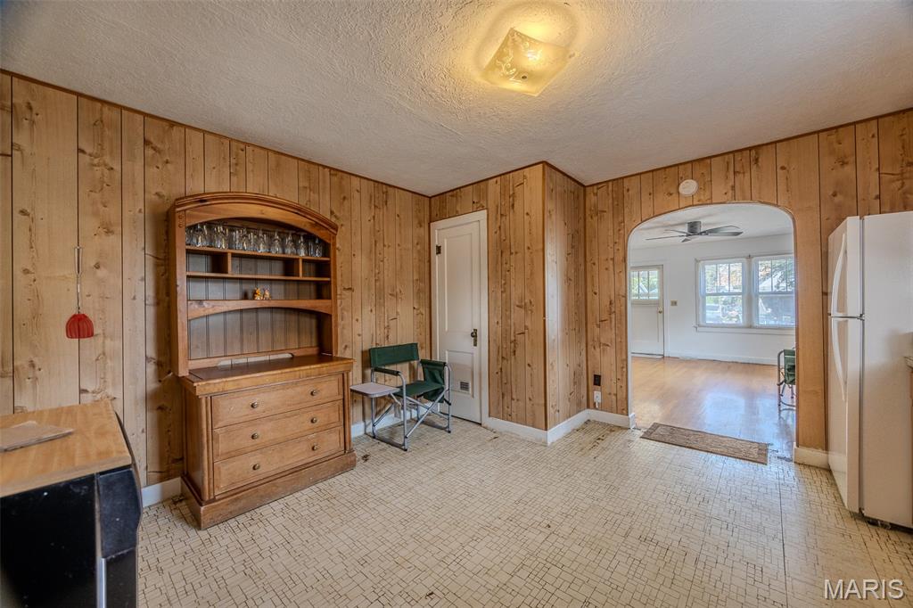 757 South Adams Avenue Lebanon, MO 65536 - Photo 11 of 35