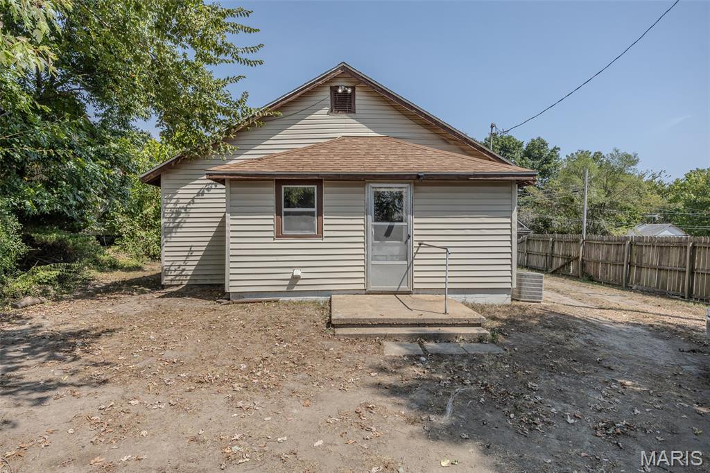 757 South Adams Avenue Lebanon, MO 65536 - Photo 22 of 35