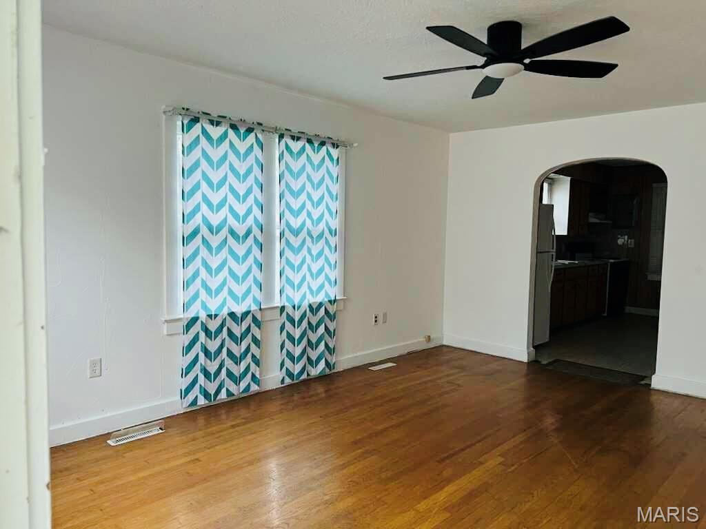 757 South Adams Avenue Lebanon, MO 65536 - Photo 3 of 35