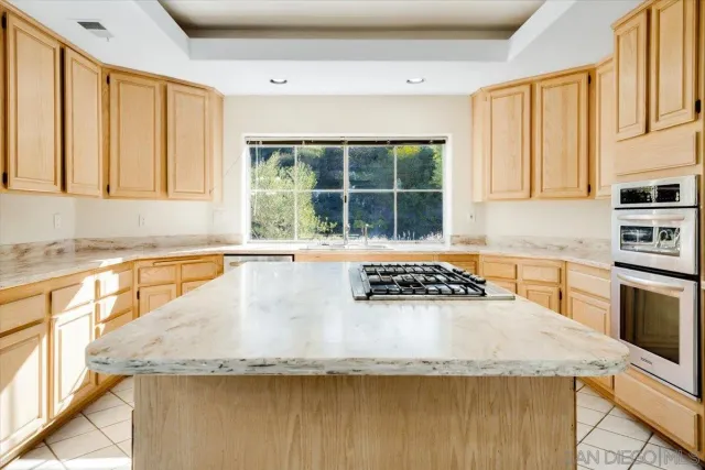 $1,300,000 | 1561 Greenridge Drive, Vista, CA 92081