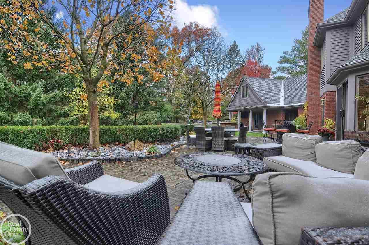 1476 Highpoint Court Rochester, MI 48306 - Photo 13 of 75 50028039-12.JPG