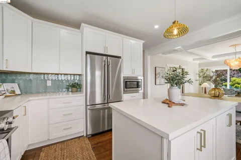 $1,485,000 | 5765 Manila Avenue, Oakland, CA 94618