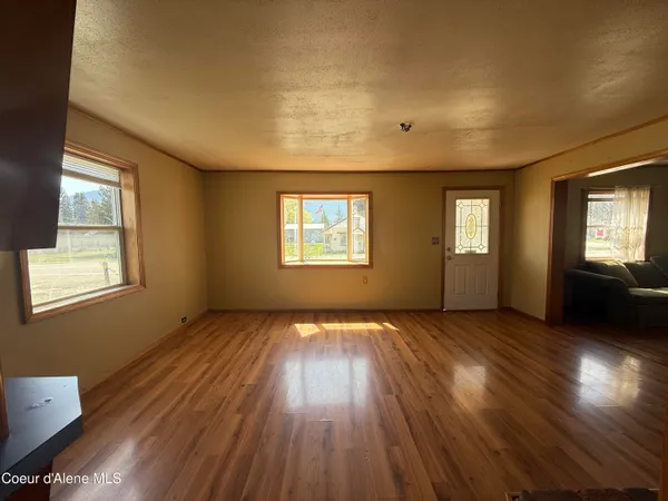 $269,000 | 116 West 4th Avenue, Clark Fork, ID 83811