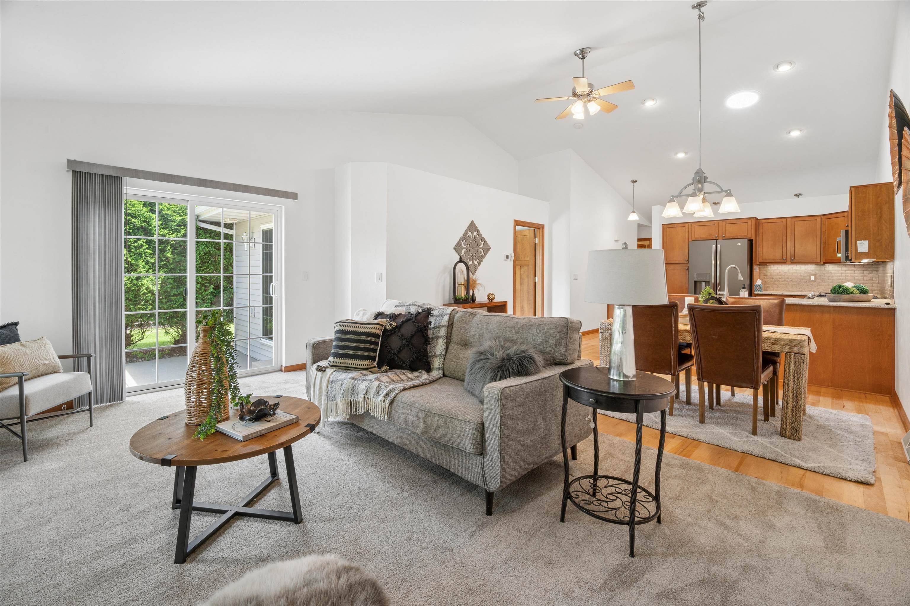 4490 West Trasino Way Appleton, WI 54913 - Photo 5 of 24