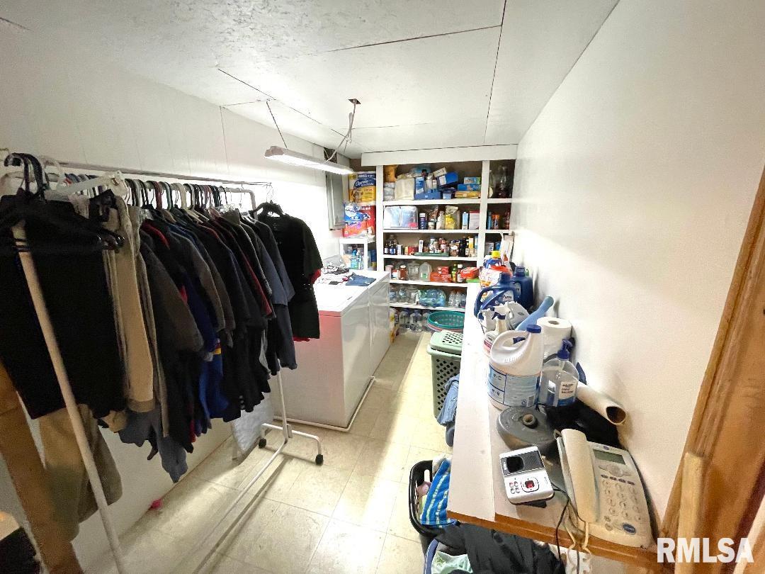 2066 Ross Road Centralia, IL 62801 - Photo 12 of 17 Gallery Image 12
