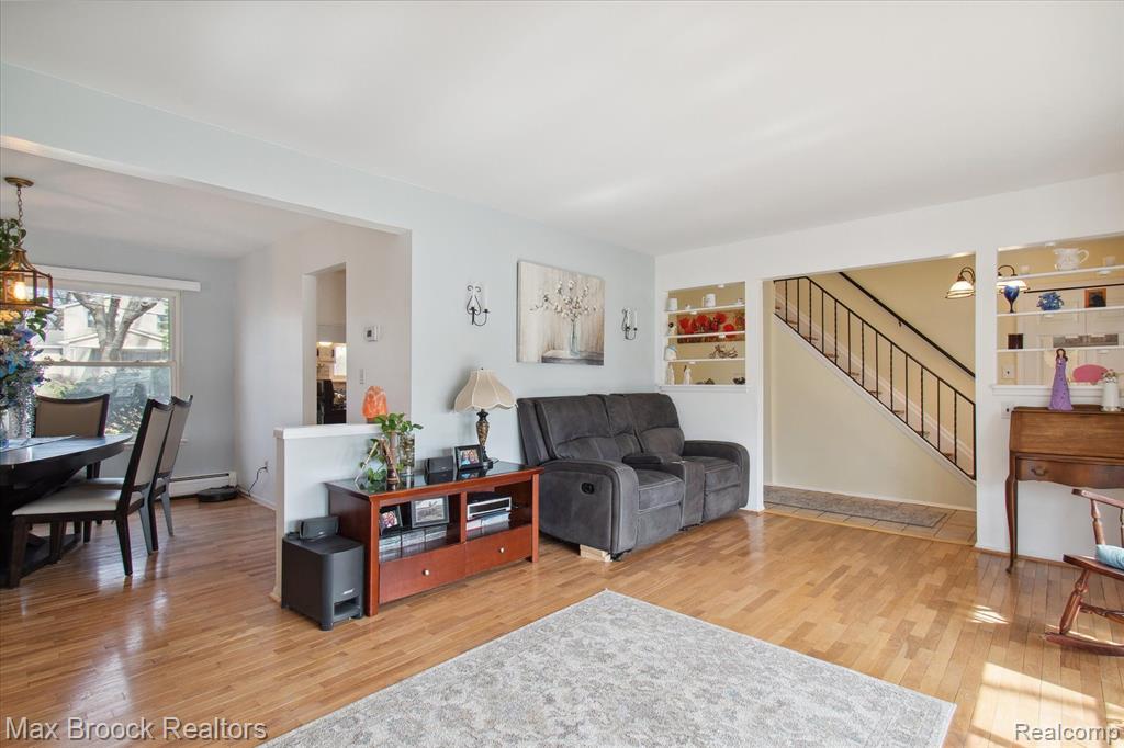 30244 Barwell Road Farmington Hills, MI 48334 - Photo 10 of 44
