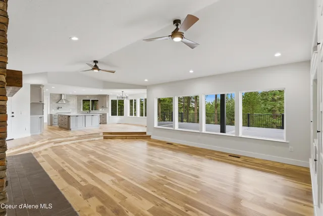 $1,995,000 | 422 Roop Road, Cocolalla, ID 83813