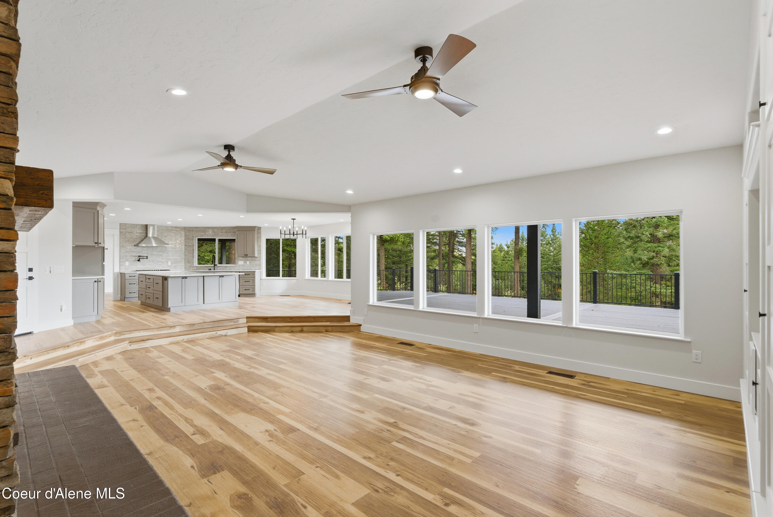 422 Roop Road Cocolalla, ID 83813 - Photo 16 of 61 DSC02828