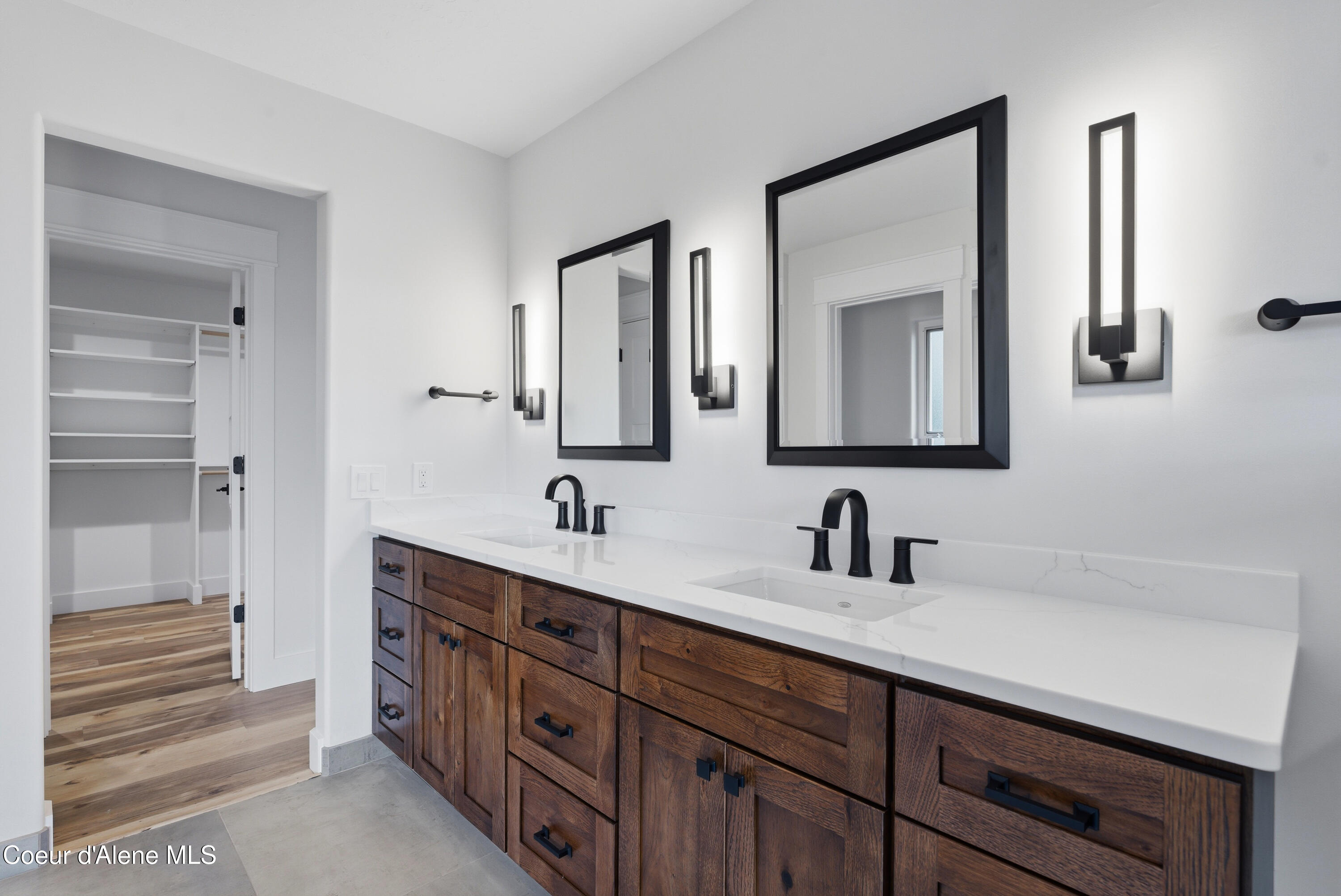 422 Roop Road Cocolalla, ID 83813 - Photo 23 of 61 DSC02873