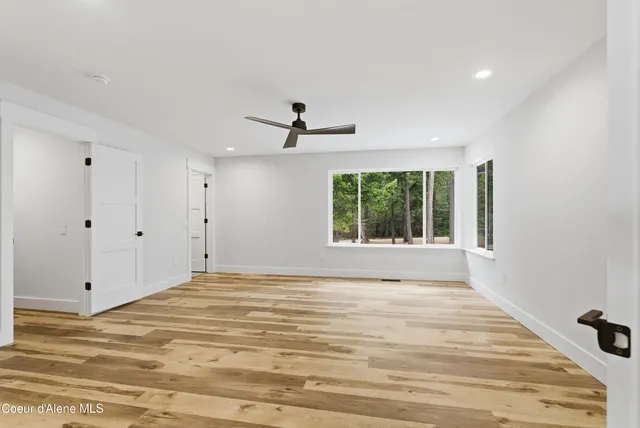 $1,995,000 | 422 Roop Road, Cocolalla, ID 83813