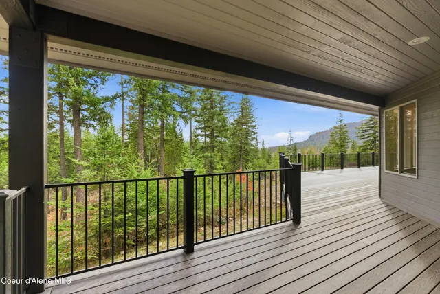 $1,995,000 | 422 Roop Road, Cocolalla, ID 83813